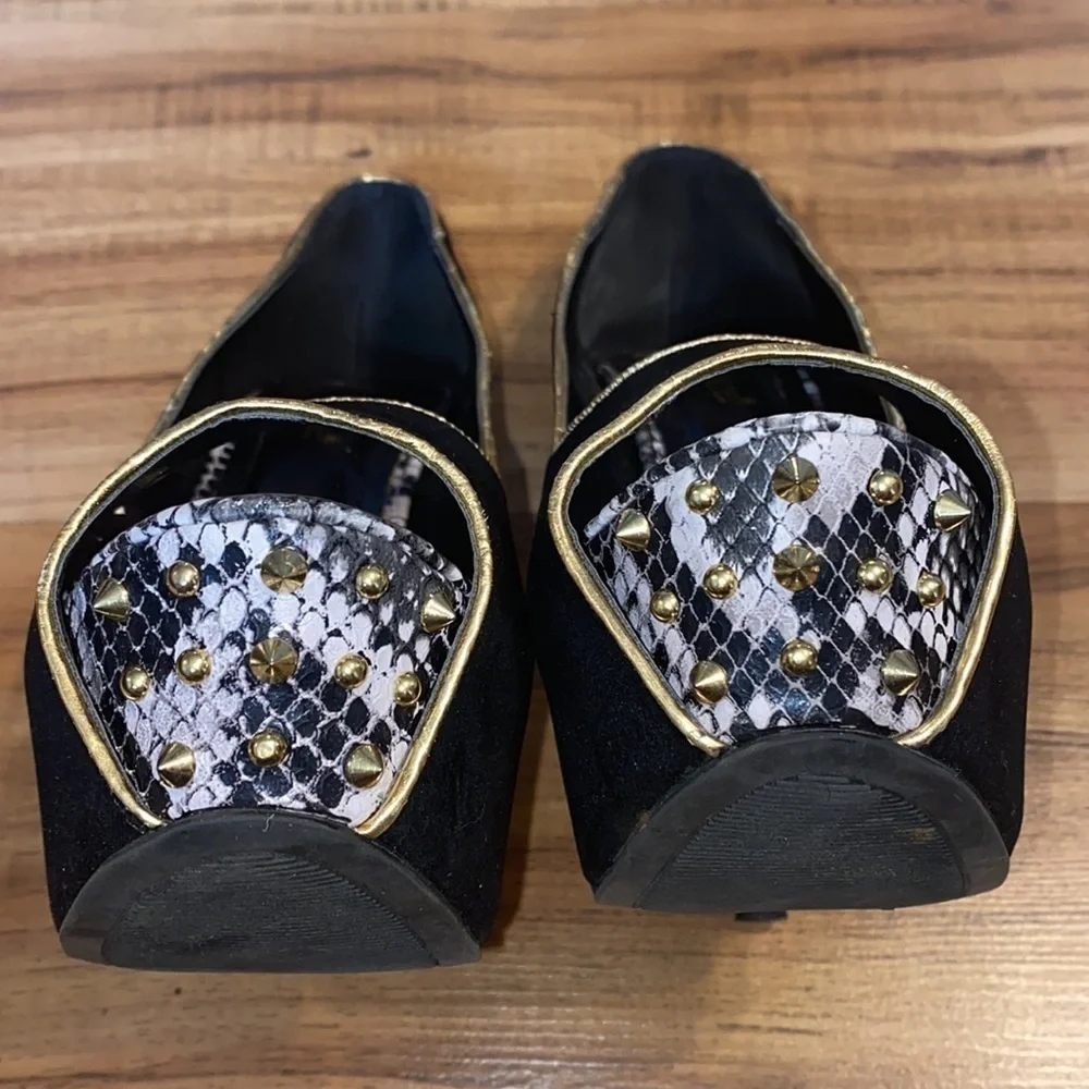 Shoedazzle Women’s Stilettos with spikes snakeskin